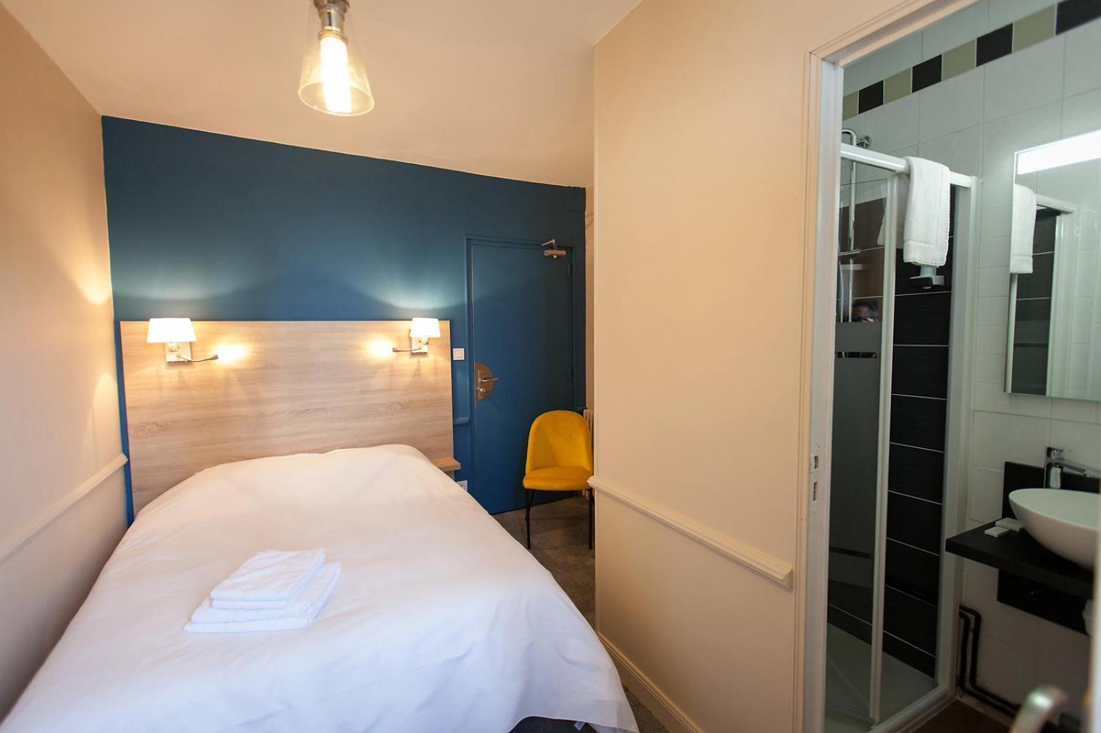 Logis - Hostellerie & Restaurant Du Marche Le Cateau-Cambresis Eksteriør bilde