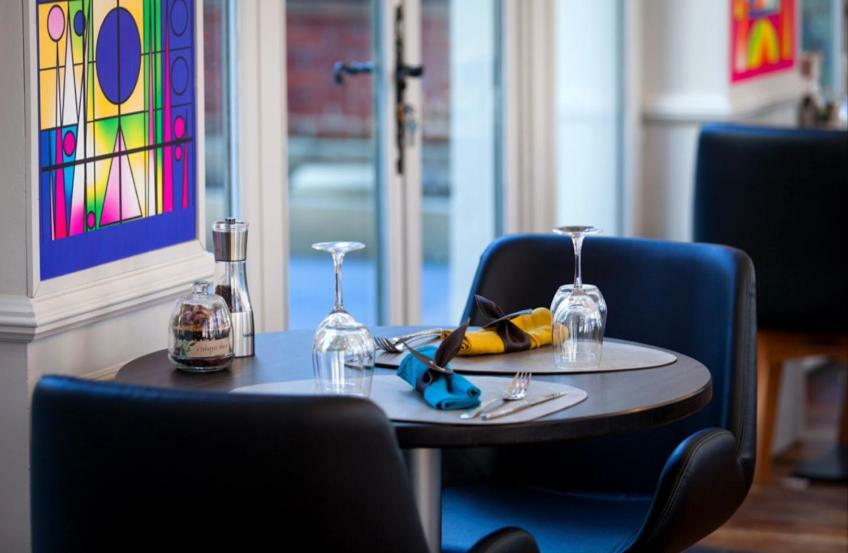 Logis - Hostellerie & Restaurant Du Marche Le Cateau-Cambresis Eksteriør bilde